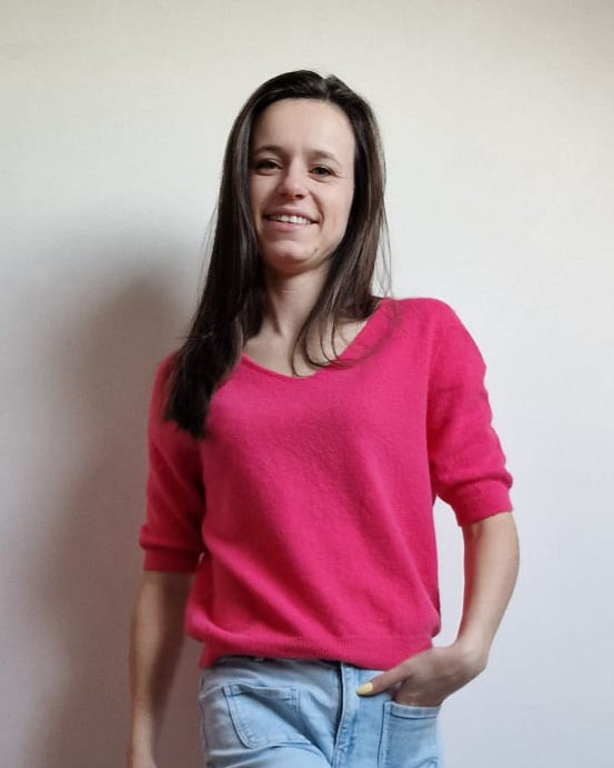 Very soft knit sweater, fushia