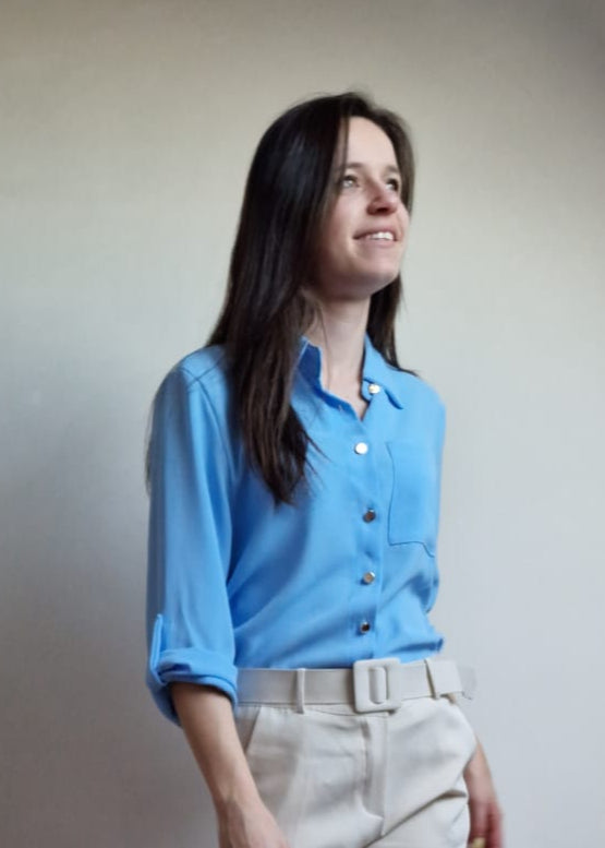 Blouse met gouden knopen - lichtblue
