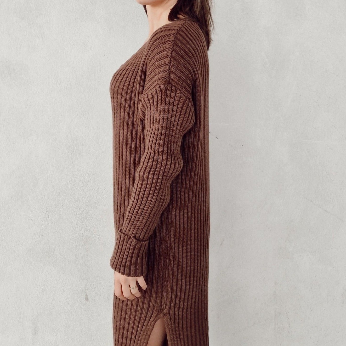 Kleed, Ragna Donkerbruin