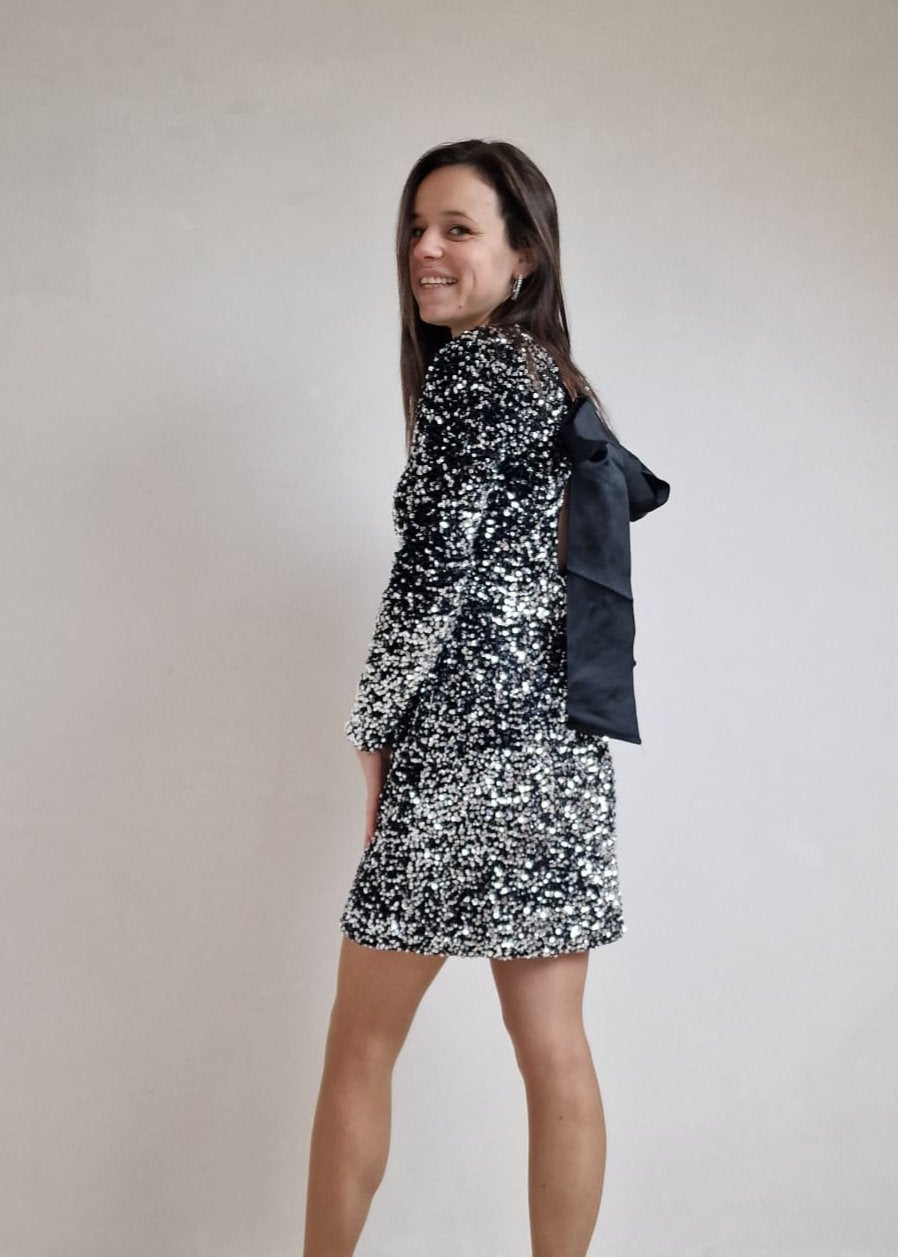 Glitterjurk met open rug - zwart & zilver